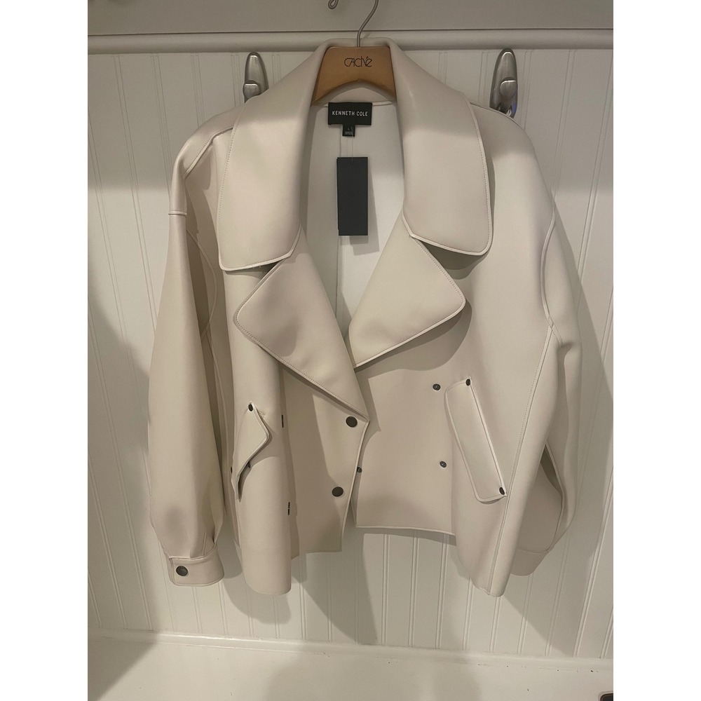 Kenneth Cole Faux Leather Cropped Jacket Cream Color Size L‎